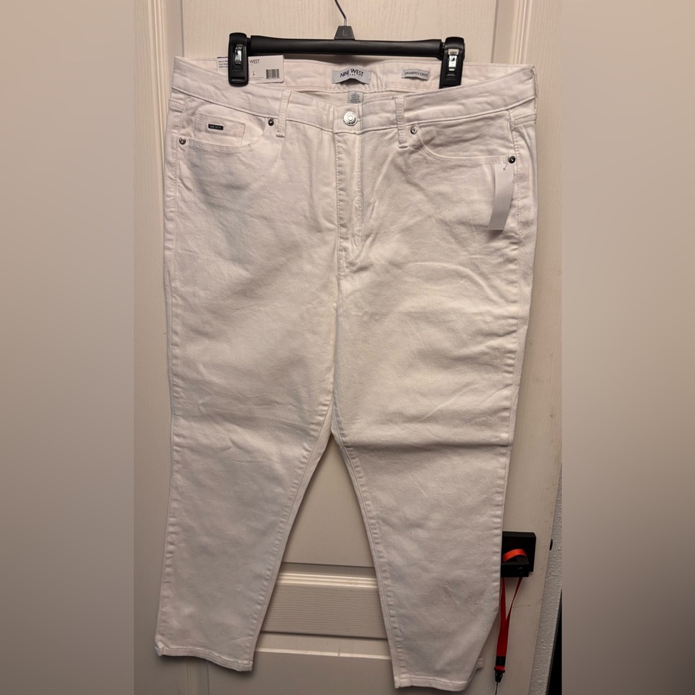 Nine West Women's Cropped White Jeans
